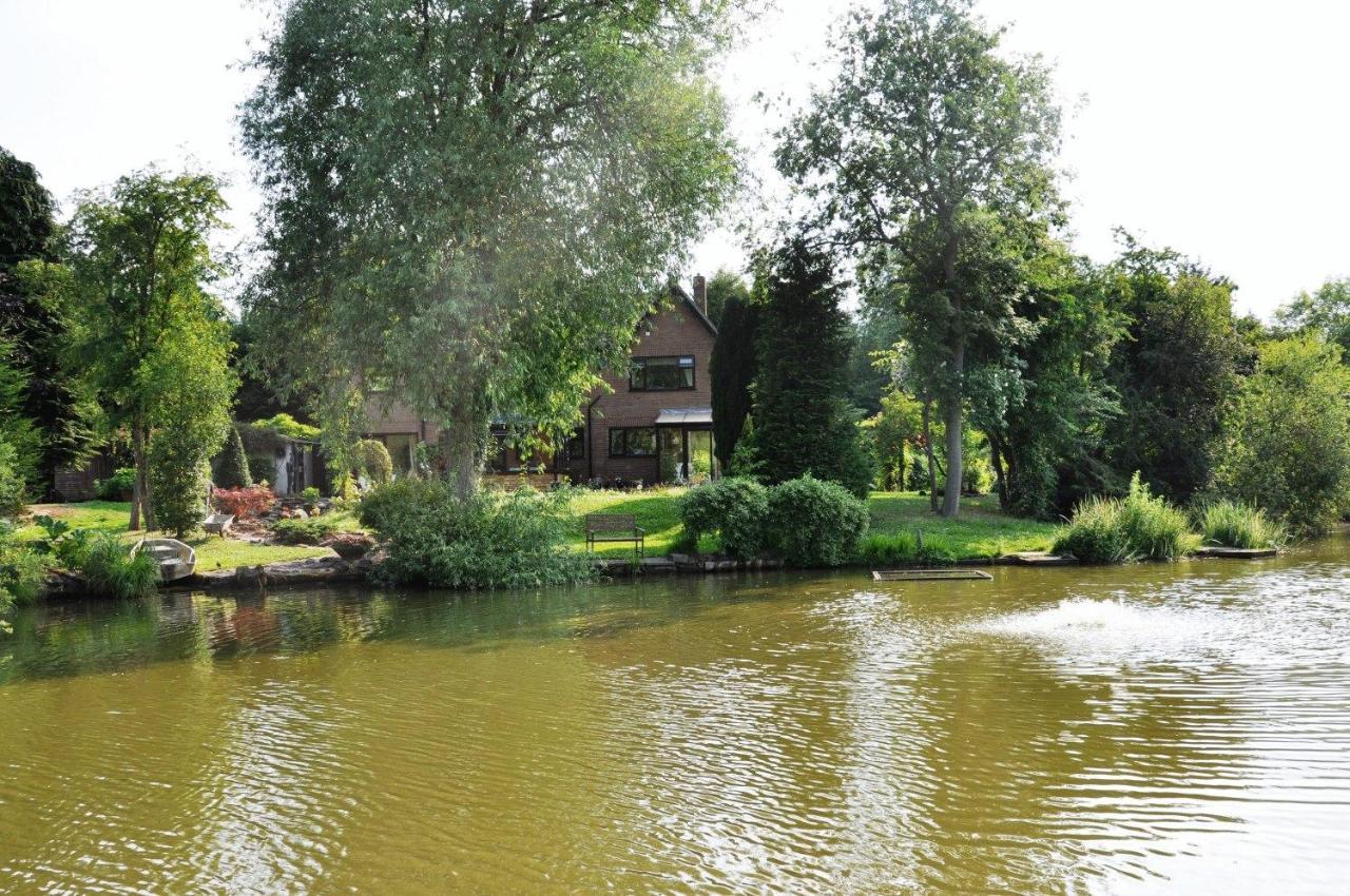 The Willows Bed & Breakfast Йорк Екстериор снимка