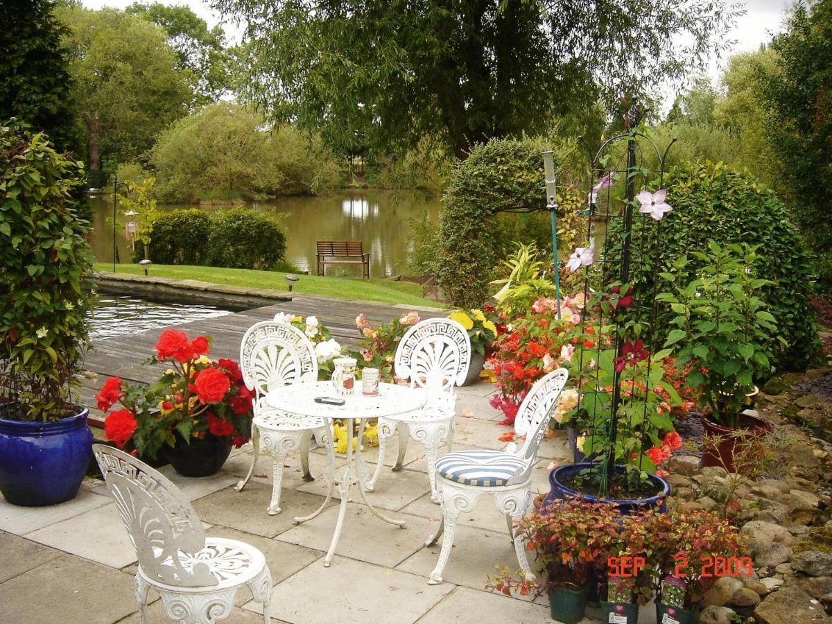The Willows Bed & Breakfast Йорк Екстериор снимка