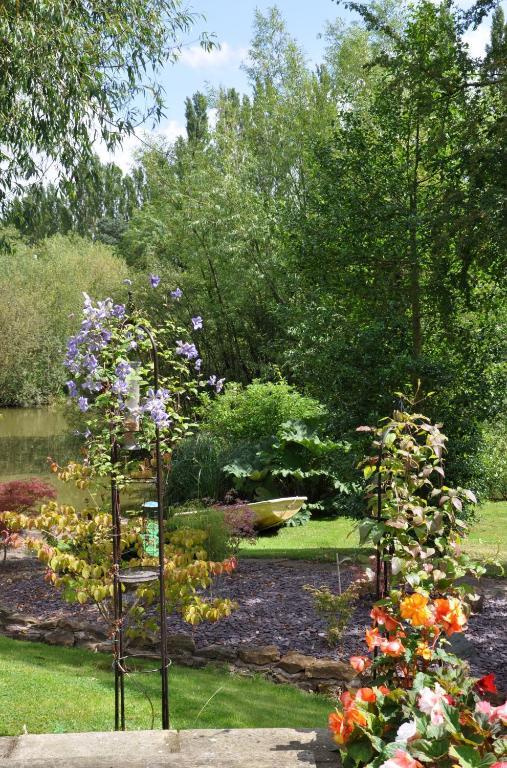 The Willows Bed & Breakfast Йорк Екстериор снимка